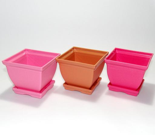 گلدان های پلاستیکی بزرگ برای محل کار