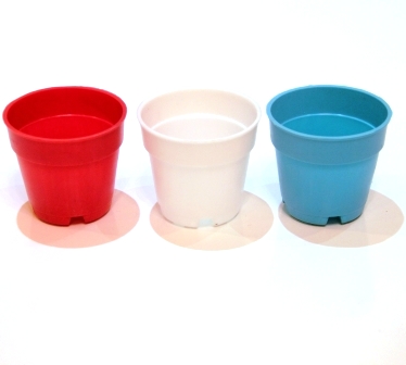 گلدان‌ های پلاستیکی کوچک