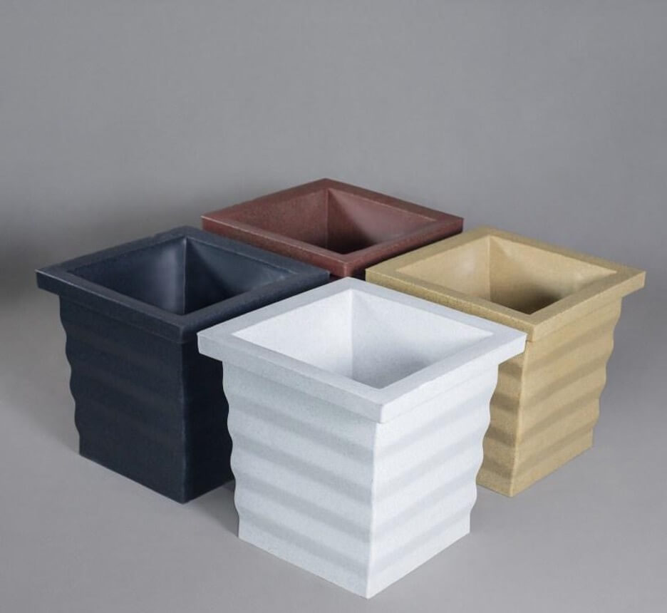 گلدان‌ های پلاستیکی بزرگ