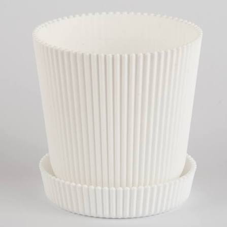 گلدان های پلاستیکی سفید