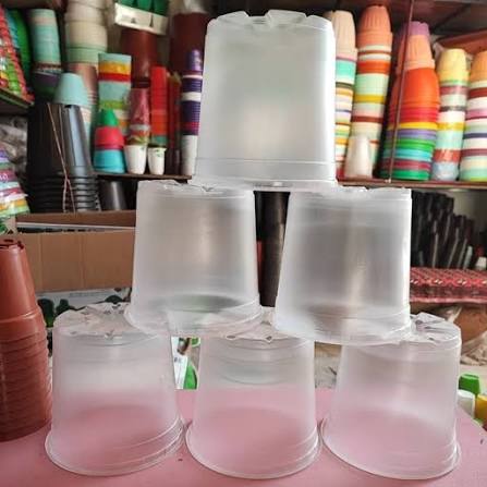 گلدان های پلاستیکی