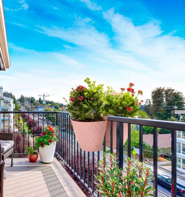 گلدان پلاستیکی تراس