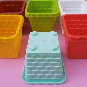 گلدان‌ های پلاستیکی