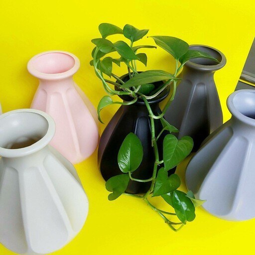 گلدان پلاستیکی تزئینی