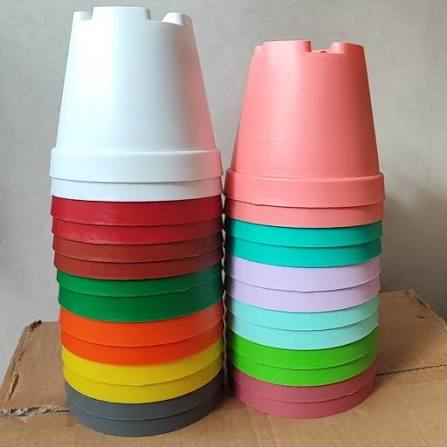 گلدان پلاستیکی استوانهای بزرگ